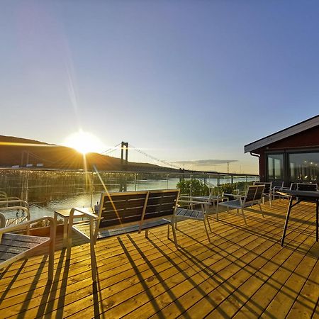 Tjeldsundbrua Hotel Skanland Екстериор снимка