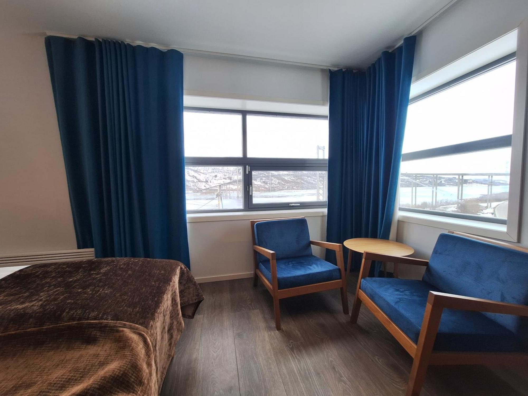 Tjeldsundbrua Hotel Skanland Екстериор снимка